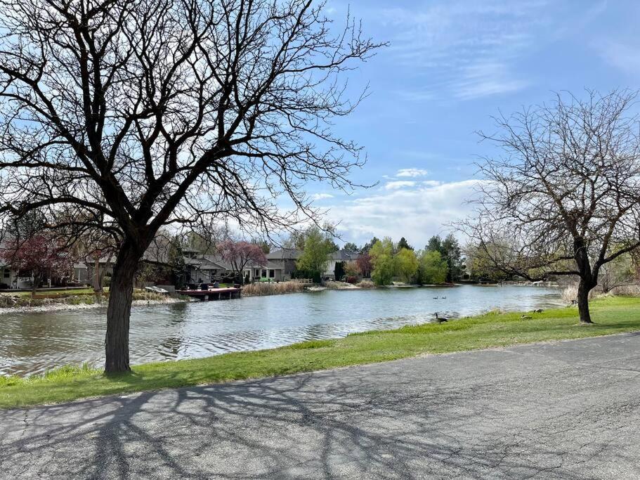 Lake Front Studio With Kayaks Bikes Near Greenbelt Boise Luaran gambar